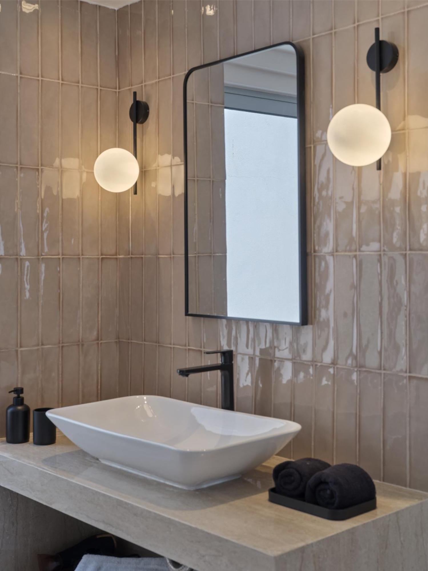 Haya Athens Loftie Suites Екстериор снимка