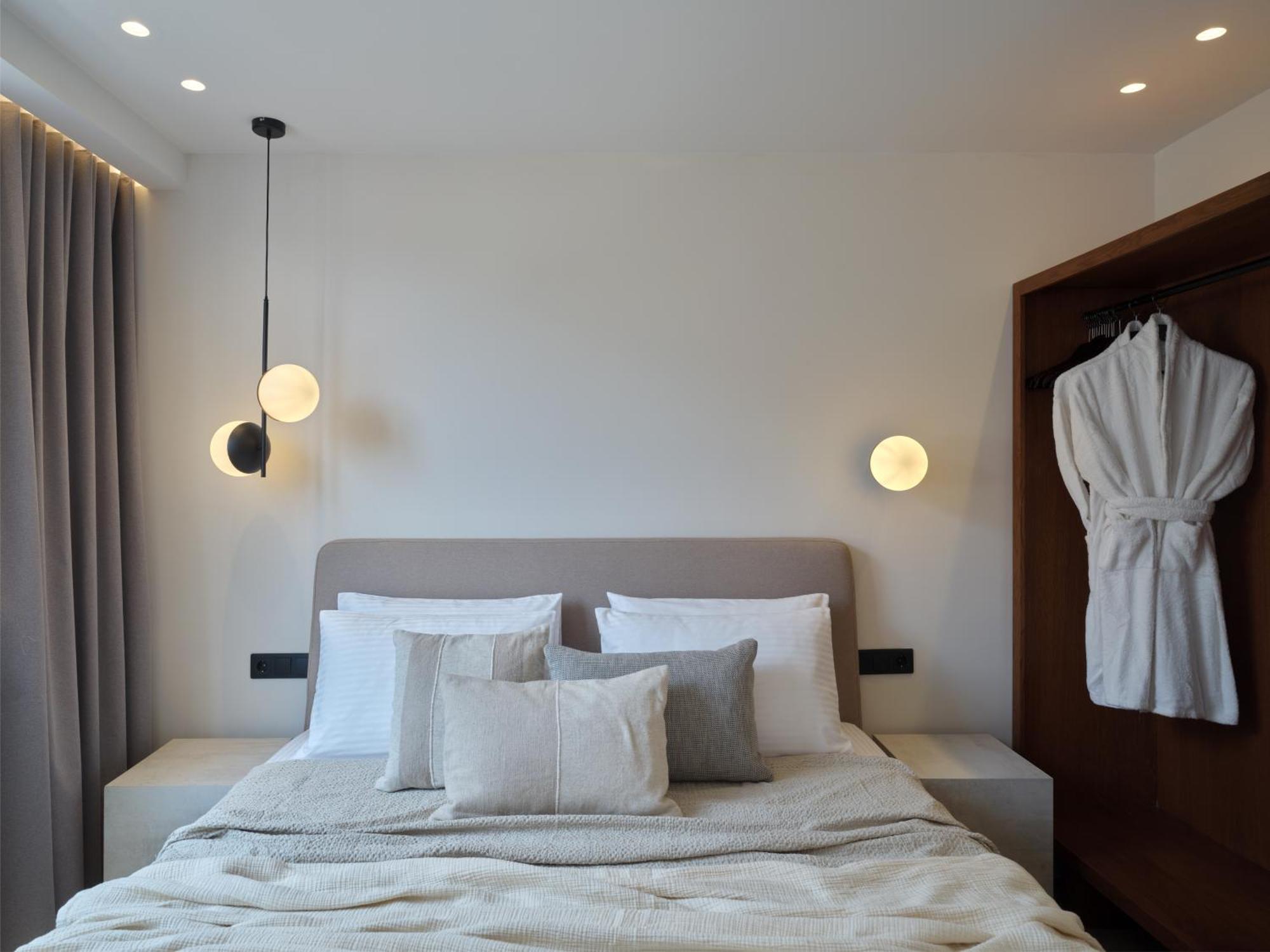 Haya Athens Loftie Suites Екстериор снимка