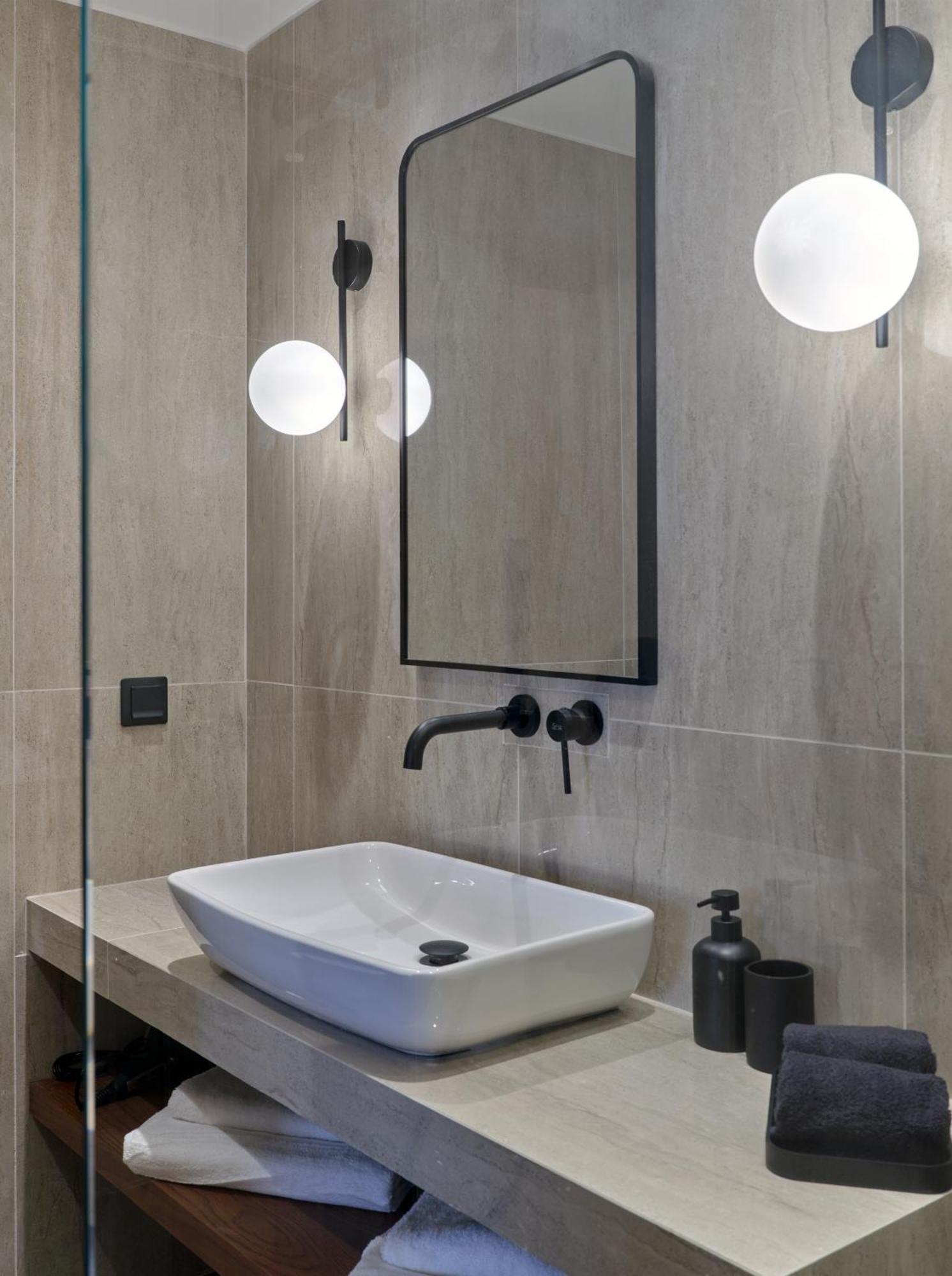 Haya Athens Loftie Suites Екстериор снимка