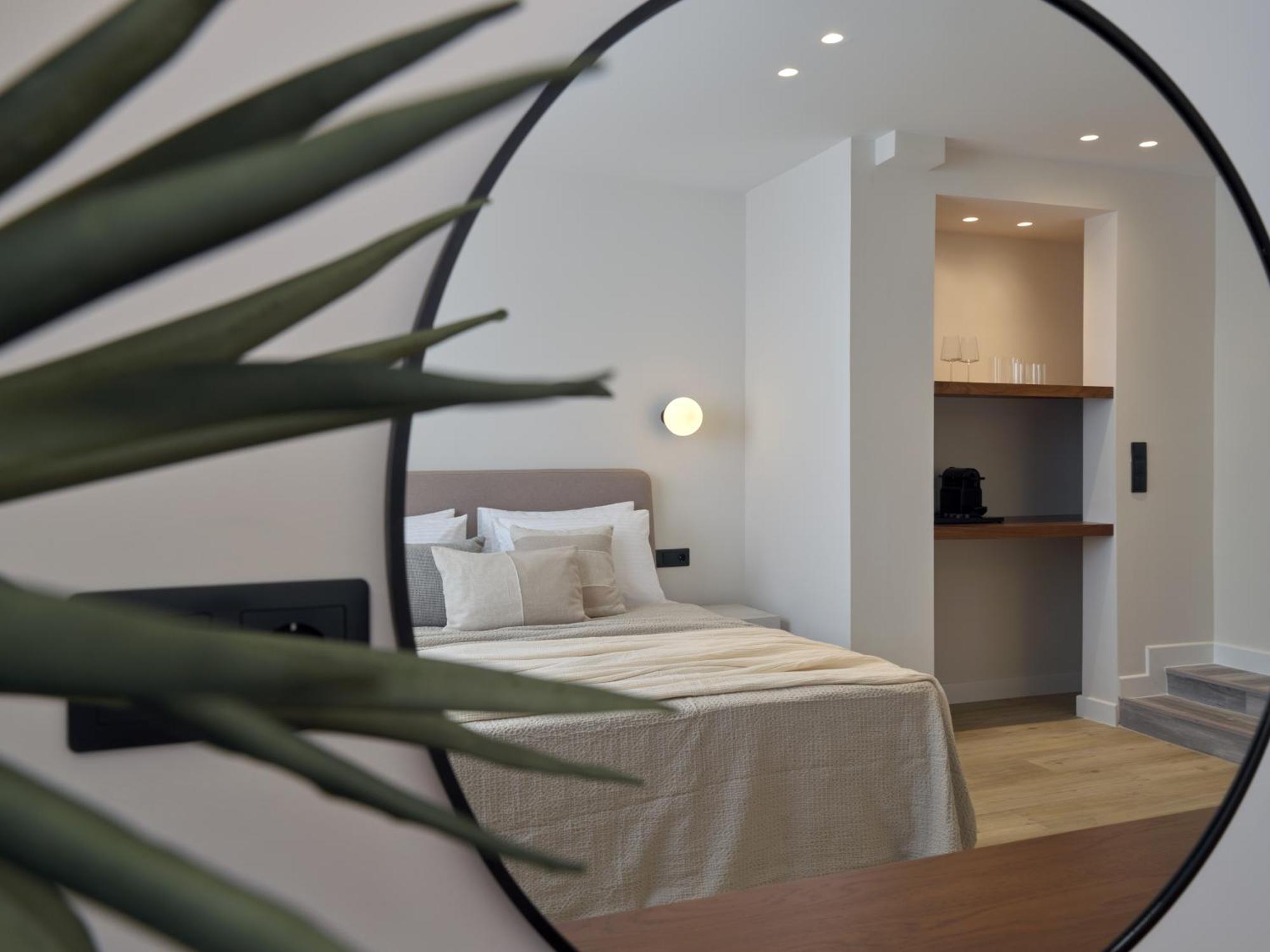 Haya Athens Loftie Suites Екстериор снимка